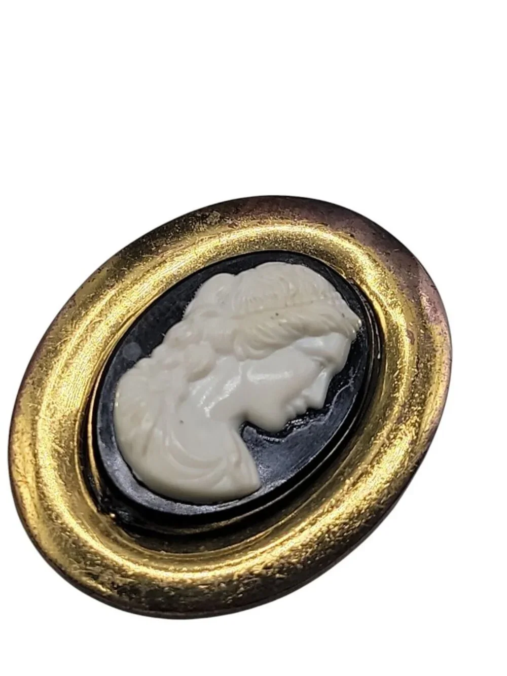 VTG Molded Celluloid Cameo Brooch Gold Tone Frame Black White Victorian Lady